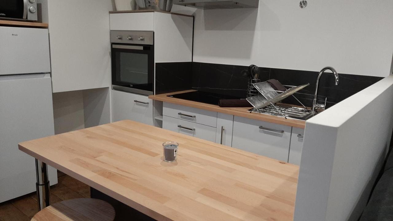 Studio Chaleureux En Hyper Centre Charleville-Mezieres Bagian luar foto
