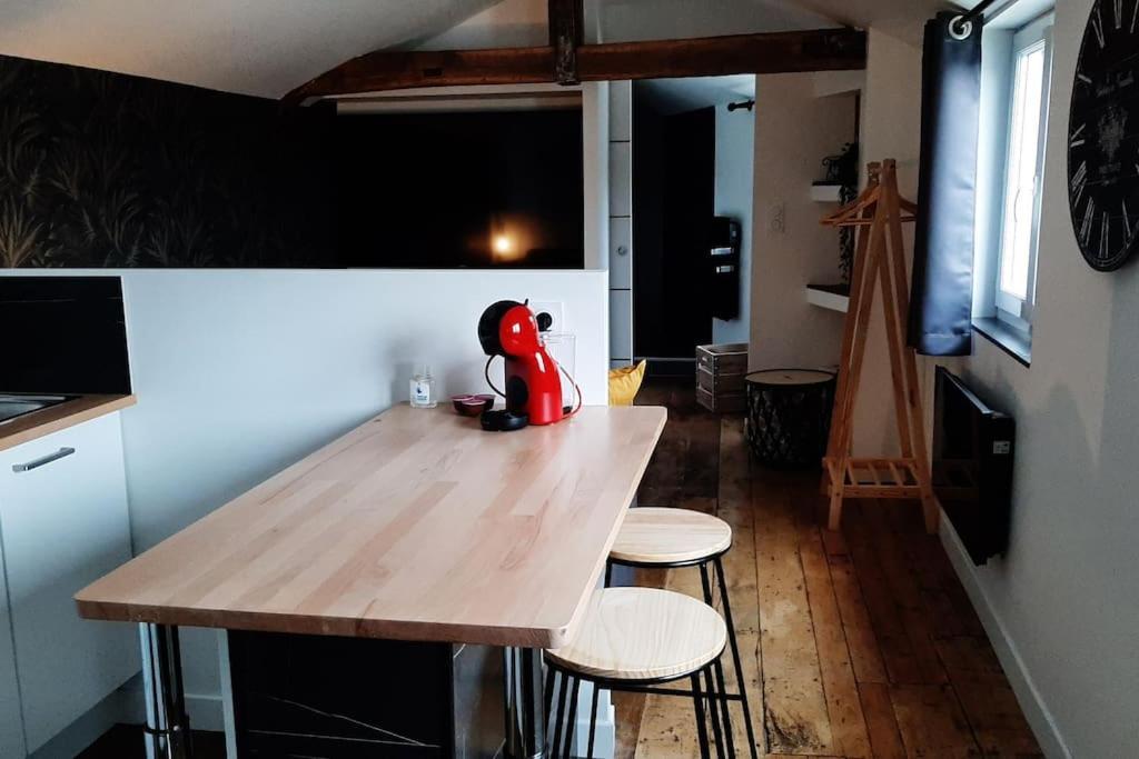 Studio Chaleureux En Hyper Centre Charleville-Mezieres Bagian luar foto