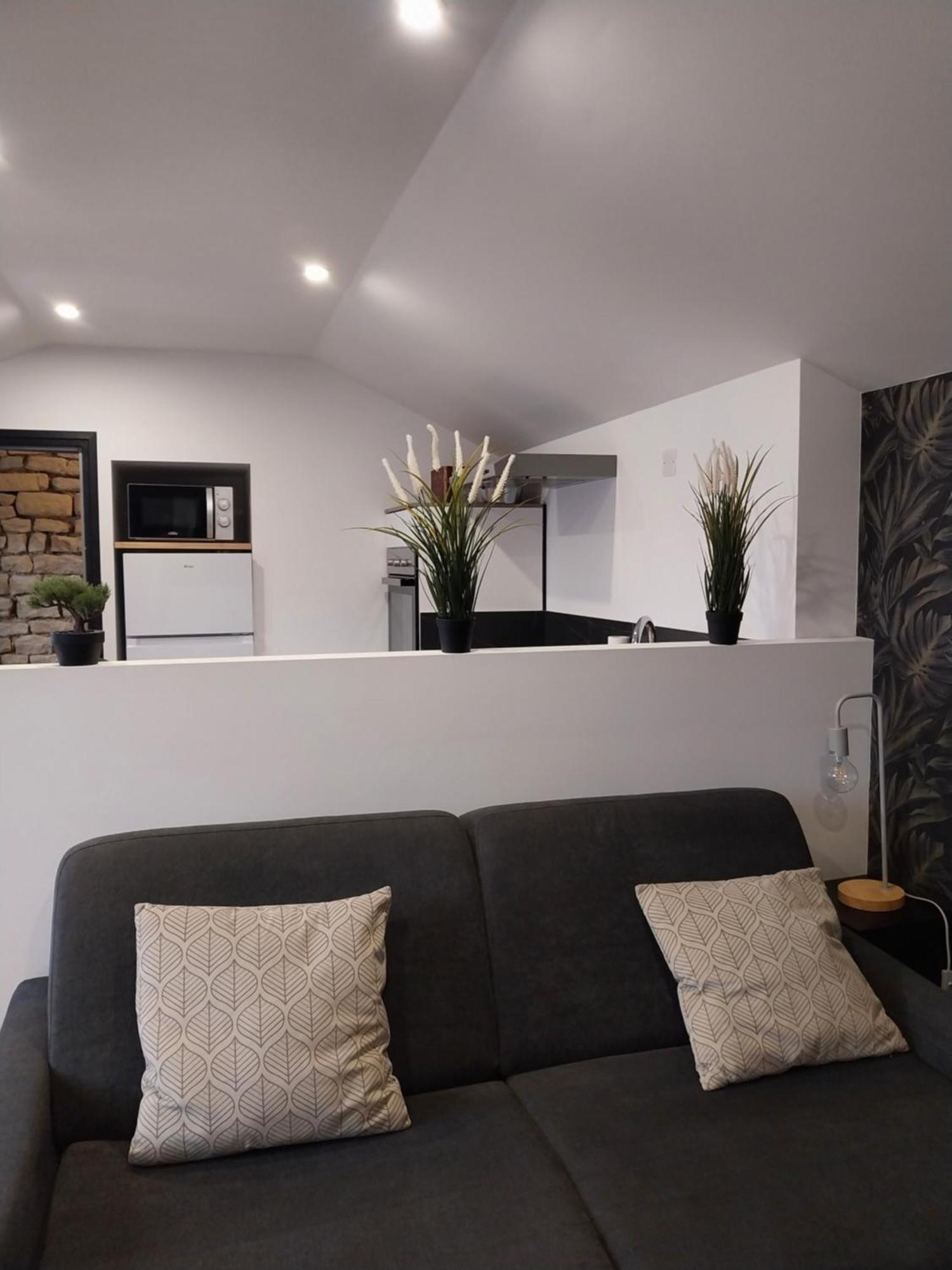 Studio Chaleureux En Hyper Centre Charleville-Mezieres Bagian luar foto